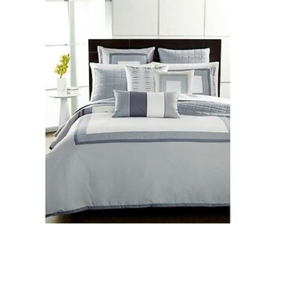 Hotel Collection Other - Hotel Collection Twin Comforter, Wrinkle…